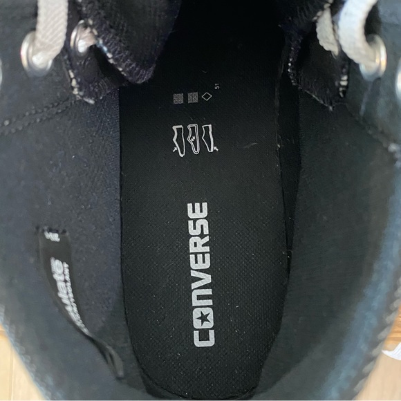 UNISEX HIGH TOP Chuck Taylor All Star Classic ••••• (men’s 9 women’s 11) - Picture 9 of 11